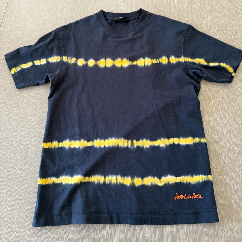Scotch & Soda Men's Dark Blue and Yellow Striped T-Shirt